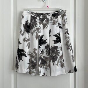 Le Chateau pleated floral skirt size 4